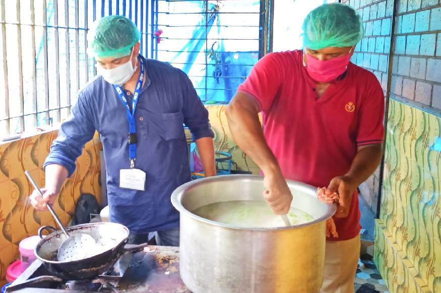 Good News | കൊറോണക്കാലത്ത് ഈ ഡോക്ടർമാർ തിരക്കിലാണ്, സമൂഹ അടുക്കളയിൽ