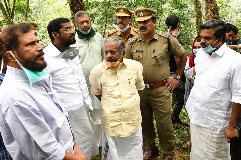  ലോക്ക്ഡൗണ്‍ കാലത്ത് വളരെ ബുദ്ധിമുട്ടിയാണ് ബിനീഷ് മാത്യുവിന്റെ കുടുംബം കഴിഞ്ഞിരുന്നത്. ബിനീഷ് മാത്യുവിനും ഗര്‍ഭിണി കൂടിയായ ഭാര്യയ്ക്കും റേഷന്‍ കാര്‍ഡ് ഇല്ലാത്തതിനാല്‍ സൗജന്യ റേഷന്‍ ലഭിച്ചിരുന്നില്ല.