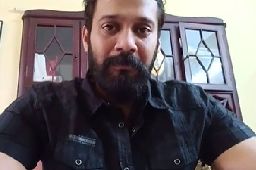 ആ സമയത്ത് അച്ഛന് തീരെ സുഖമില്ല എന്ന് പറയാന് അമ്മ വിളിച്ചു. പക്ഷേ 15 മിനിറ്റ് ഞാന് ഉറങ്ങിപ്പോയി. ആ പതിനഞ്ച് മിനിറ്റ് എന്നു പറയുമ്പോള് അവര്ക്ക് ഒന്നര ദിവസത്തിന്റെ വേദനയും ടെന്ഷനും തുല്യമാണ്... ആ സമയത്ത് അച്ഛന് തീരെ സുഖമില്ല എന്ന് പറയാന് അമ്മ വിളിച്ചു. പക്ഷേ 15 മിനിറ്റ് ഞാന് ഉറങ്ങിപ്പോയി. ആ പതിനഞ്ച് മിനിറ്റ് എന്നു പറയുമ്പോള് അവര്ക്ക് ഒന്നര ദിവസത്തിന്റെ വേദനയും ടെന്ഷനും തുല്യമാണ്...