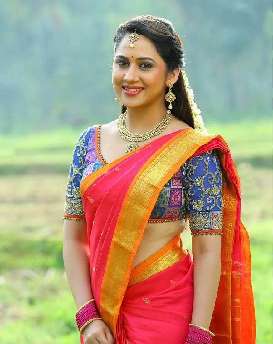  പൃഥ്വിരാജ് നായകനായ ഡ്രൈവിംഗ് ലൈസൻസ് ആണ് മിയയുടെ ഏറ്റവും ഒടുവിൽ റിലീസായ സിനിമ