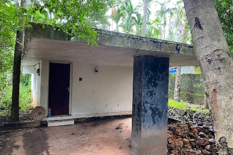 1921 സിനിമയുടെ കഥ തുടങ്ങുന്നത് ഈ വീട്ടിൽ നിന്ന്; മൂന്ന് പതിറ്റാണ്ട് മുമ്പുണ്ടായ വിവാദങ്ങളുടെ സാക്ഷി 1921 സിനിമയുടെ കഥ തുടങ്ങുന്നത് ഈ വീട്ടിൽ നിന്ന്; മൂന്ന് പതിറ്റാണ്ട് മുമ്പുണ്ടായ വിവാദങ്ങളുടെ സാക്ഷി