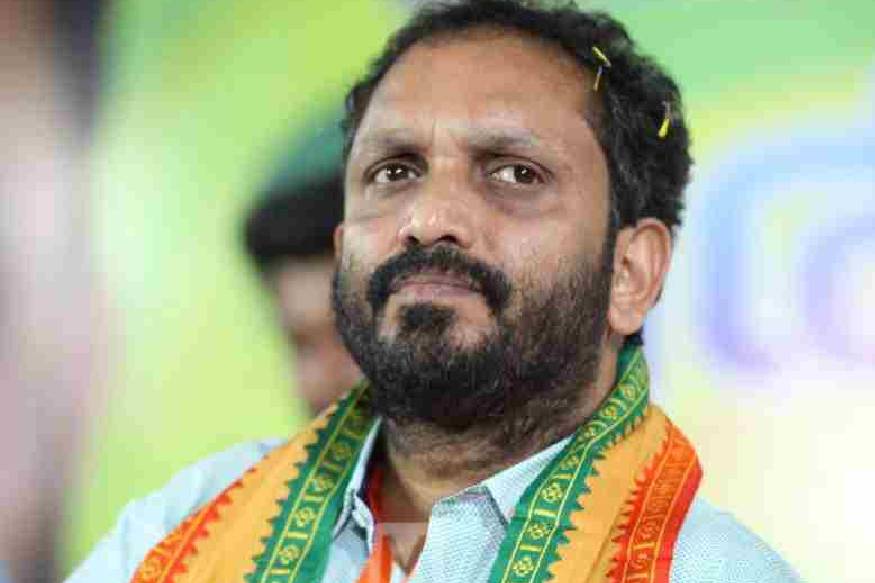 ശബരിമലയെ തകർക്കാൻ ശ്രമിച്ച ഇടതുപക്ഷത്തിന്റെ ഹീനമായ പരിശ്രമത്തിന് തെരഞ്ഞെടുപ്പിൽ തിരിച്ചടി കിട്ടും. ന്യൂനപക്ഷ വർ​ഗീയതക്കെതിരെ പറഞ്ഞ വിജയരാഘവന് ഒരു ദിവസം കൊണ്ട് നിലപാട് തിരുത്തേണ്ടി വന്നു. സി പി എമ്മിന്റെ ​ഗതികേടാണ് വിജയരാഘവന്റെ മലക്കം മറിച്ചിലെന്നും സുരേന്ദ്രൻ പറഞ്ഞു. പരിപാടിയിൽ മണ്ഡലം പ്രസിഡന്റ് വ്യാസൻ കുരിയാടി അദ്ധ്യക്ഷത വഹിച്ചു. സംസ്ഥാന ജനറൽ എം ടി രമേശ്, സംസ്ഥാന വക്താക്കളായ ബി. ഗോപാലകൃഷ്ണൻ, നാരായണൻ നമ്പൂതിരി, ജില്ലാ പ്രസിഡന്റ് വി കെ സജീവൻ എന്നിവർ സംസാരിച്ചു