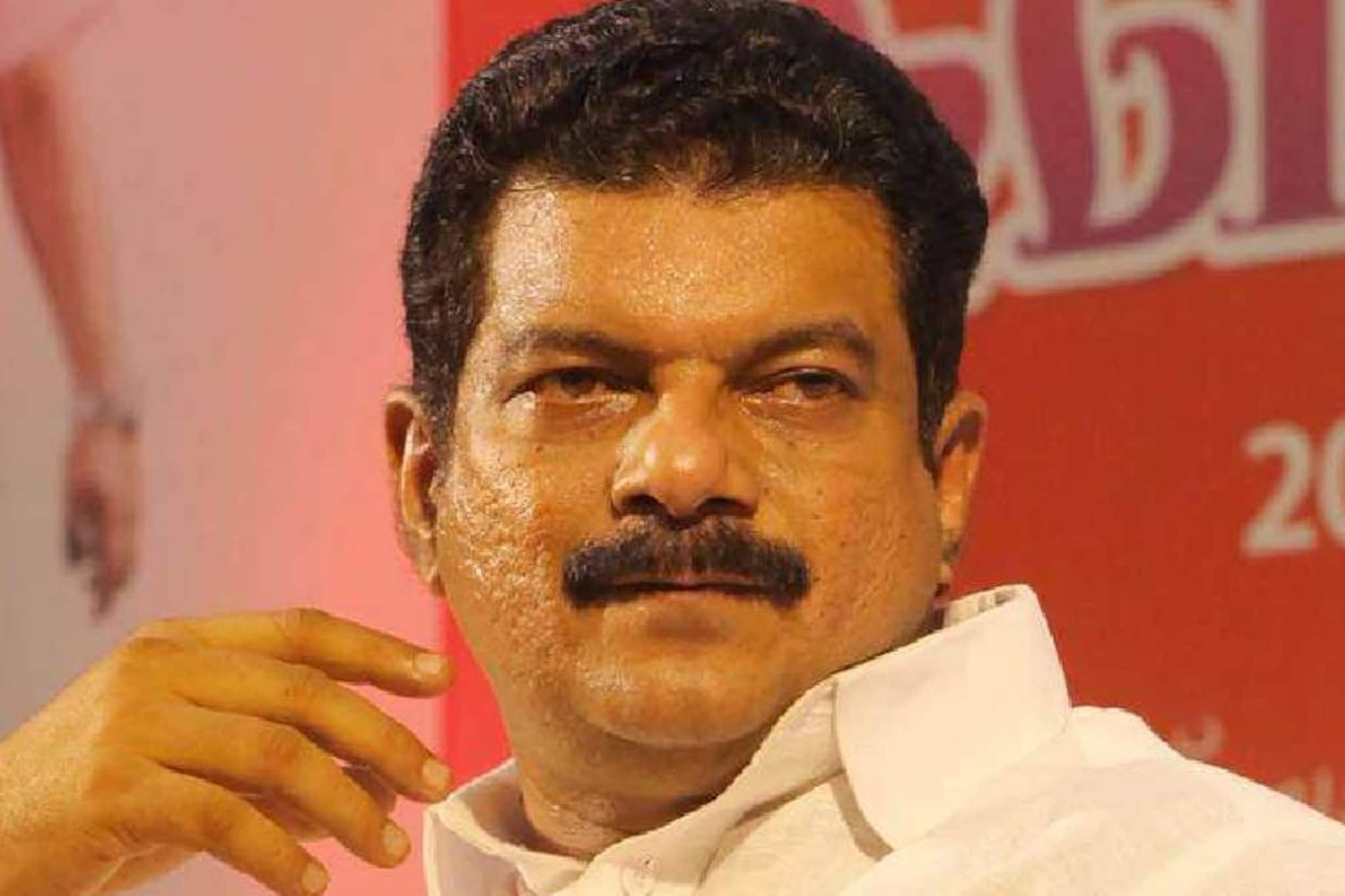 ഹൈക്കോടതി പറഞ്ഞിട്ടും പി വി അൻവറിനെ തൊടാൻ ഭയന്ന് ജില്ലാ കളക്ടർ