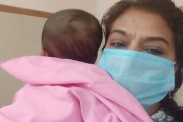 അച്ഛനും അമ്മയ്ക്കും കോവിഡ്; ആറുമാസക്കാരന്  ജീവനും സ്നേഹവും പകുത്തു നൽകാൻ 'അമ്മ'യായി അനിത