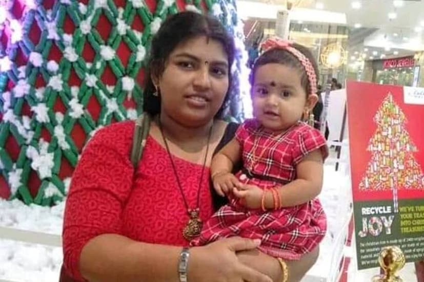  പാറുകുട്ടിയും അമ്മയും