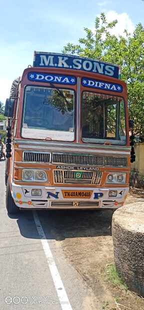  ഗോവിന്ദാപുരം ചെക്ക് പോസ്റ്റിൽ എക്സൈസ് നടത്തിയ വാഹന പരിശോധനയിലാണ് ഇരുപതര കിലോ കഞ്ചാവ് പിടികൂടിയത്.