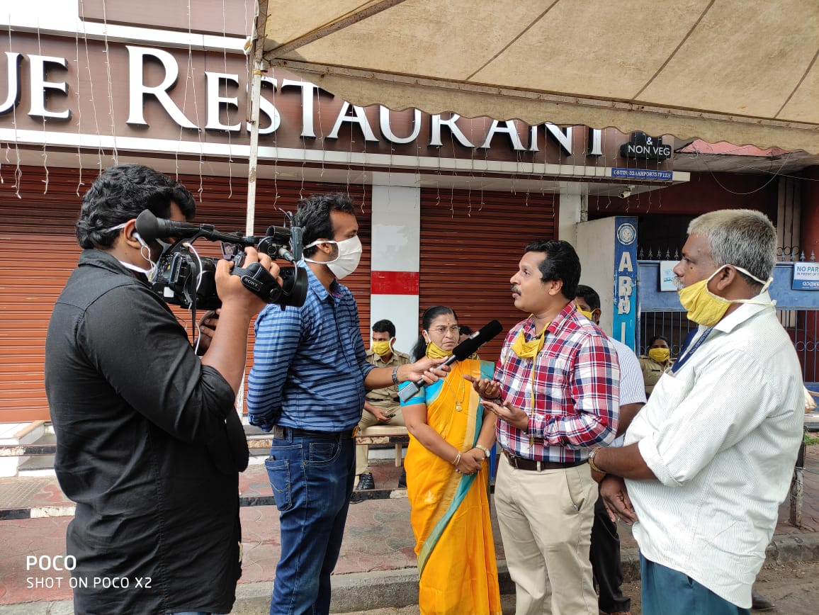  ഇത്ര മാത്രം ജനപ്രീയമായതിനെ തുടർന്നു ആയുഷ് സെക്രട്ടറിയുടെ അഭ്യർത്ഥനപ്രകാരം Dr.ആനന്ദ് ,സംഘടനയുടെ അനുവാദത്തോടെ ആയുർ മാസ്കിന്റെ നിർമ്മാണരീതി സർക്കാരിന് കൈമാറുകയാണ് ഉണ്ടായത്. കുടുംബശ്രീയുമായി ചേർന്നുകൊണ്ട് വ്യാവസായികാടിസ്ഥാനത്തിൽ നിർമ്മിക്കാനാണ് സർക്കാർ തീരുമാനം