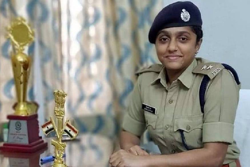 പഴ്സ് നഷ്ടപ്പെട്ട ഇതരസംസ്ഥാനക്കാരിയായി സ്റ്റേഷനിൽ; ഹേമലത ഐപിഎസിന്റെ മാസ് എൻട്രി ഇങ്ങനെ