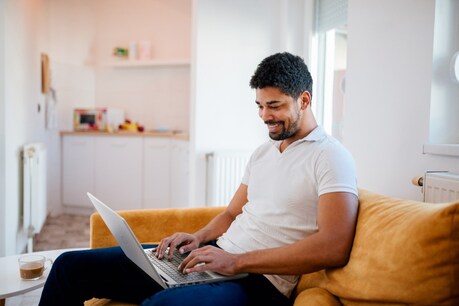 Work From Home With Dell | നിങ്ങൾ എവിടെയിരുന്നാലും കാര്യക്ഷമത കുറയാതിരിക്കട്ടെ: വീട്ടിലിരുന്നുള്ള ജോലി Dell ലളിതവും ഫലപ്രദവുമാക്കുന്നു Work From Home With Dell | നിങ്ങൾ എവിടെയിരുന്നാലും കാര്യക്ഷമത കുറയാതിരിക്കട്ടെ: വീട്ടിലിരുന്നുള്ള ജോലി Dell ലളിതവും ഫലപ്രദവുമാക്കുന്നു