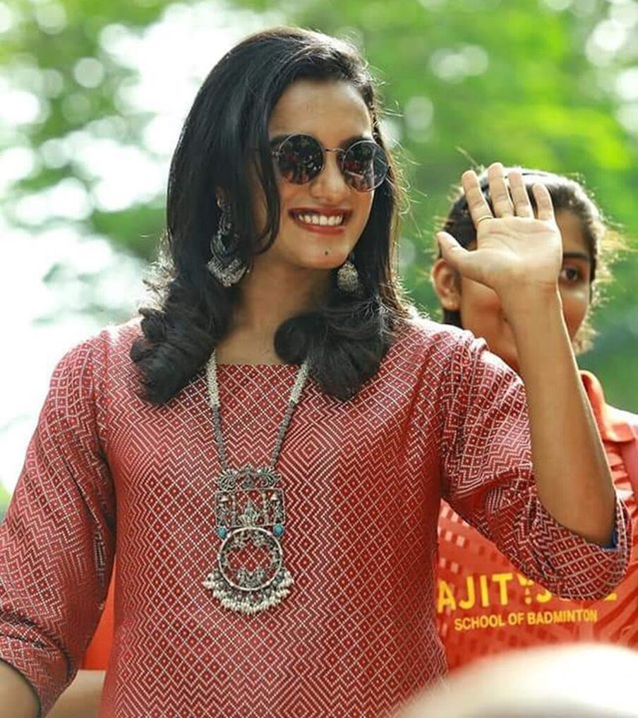  കോപ്പൻഹാഗൻ വേൾഡ് ചാമ്പ്യൻഷിപ്പ് 2014- വെങ്കലം 2013 ൽ ഗ്വാങ്ജോ ലോക ചാമ്പ്യൻഷിപ്പിലെ വെങ്കല നേട്ടത്തിന് പിന്നാലെ അടുത്ത വർഷവും കോപ്പൻഹാഗനിൽ നടന്ന ചാമ്പ്യൻഷിപ്പിൽ സിന്ധു വെങ്കല മെഡൽ നേടി. (Image: PV Sindhu/Instagram)