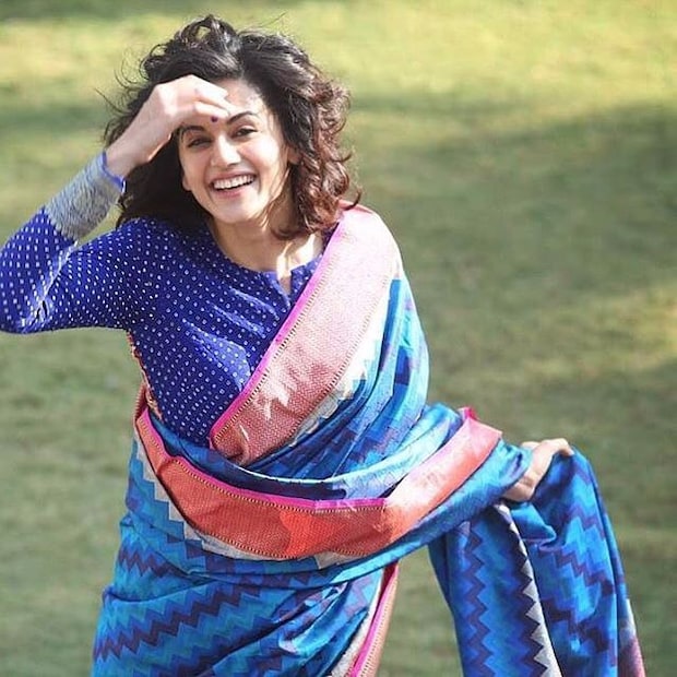  സംവരണത്തിന്റെ ഗുണഭോക്താവ് എന്നായിരുന്നു കങ്കണ സ്വയം വിശേഷിപ്പിച്ചത്. ഇതിനെ പരിഹസിച്ച് തപ്സിയുടെ ട്വീറ്റ് ഇങ്ങനെ, ഇനി എല്ലാ കുറ്റവും ക്വാട്ട സംവിധാനത്തിന്റേതാണ് എന്നായിരുന്നു തപ്സിയുടെ ട്വീറ്റ്. (Image:Taapsee Pannu /Instagram)