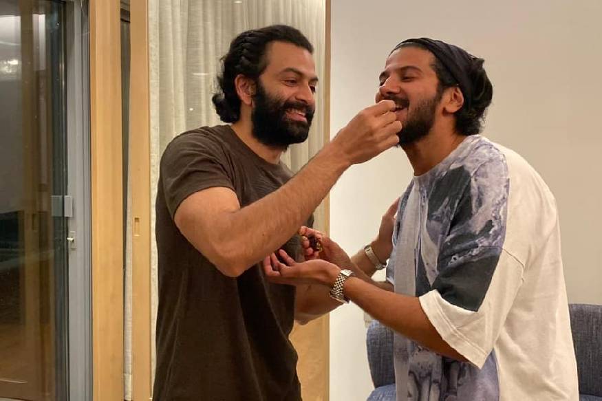  കഴിഞ്ഞ മാസം പൃഥ്വിരാജിന്റെ വീട്ടിൽ വച്ച് നടന്ന ദുൽഖർ സൽമാന്റെ പിറന്നാൾ ആഘോഷം