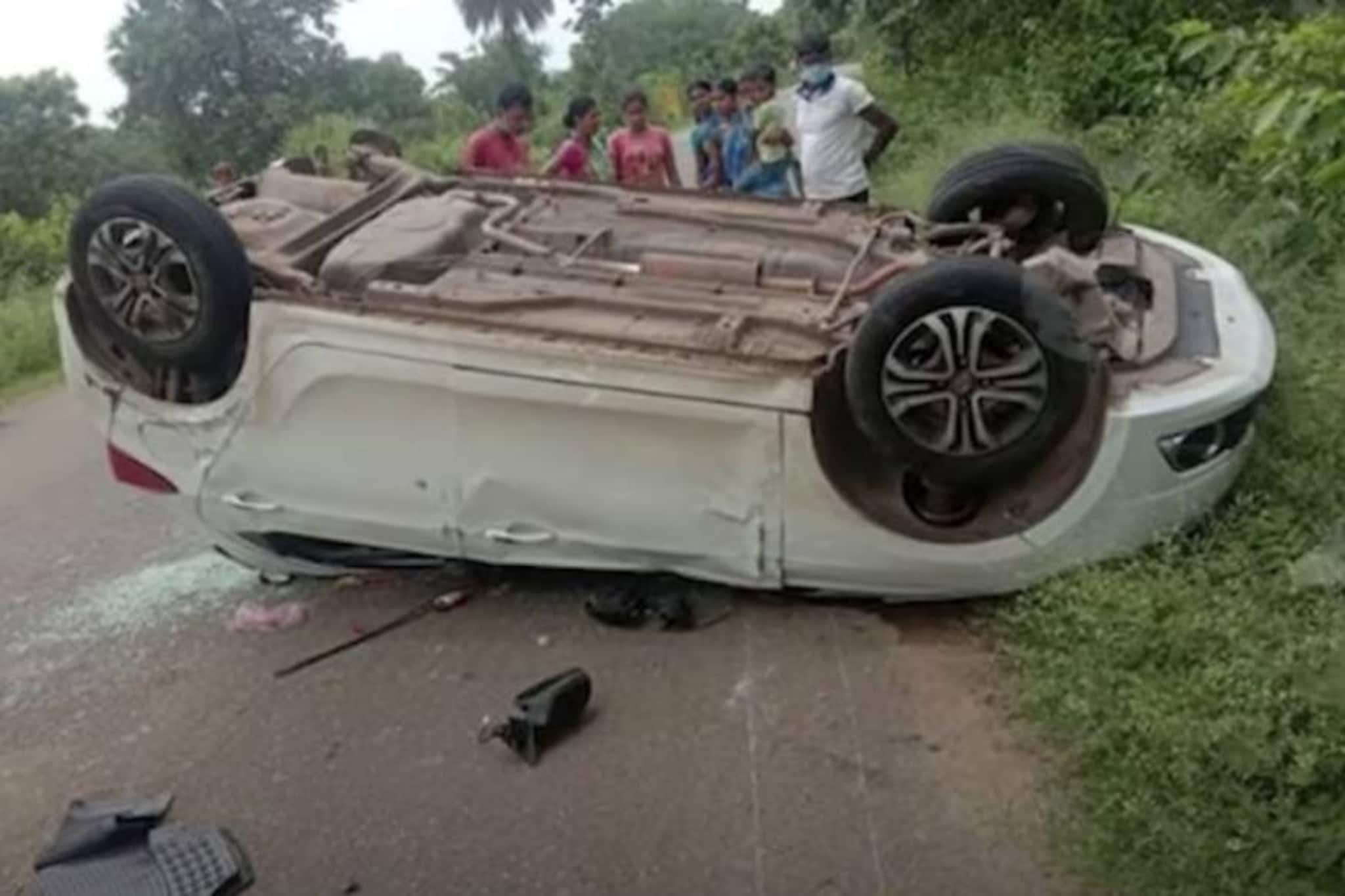 ഏഴുതവണ കരണംമറിഞ്ഞ കാറിൽ പോറലുപോലും ഏൽക്കാതെ യാത്രക്കാർ; ടാറ്റ ടിയാഗോക്ക് അഭിനന്ദനപ്രവാഹം