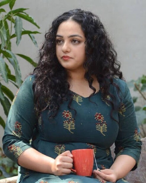  നിത്യയുടെ ഏറ്റവും പുതിയ ചിത്രമായ 'ബ്രീത്: ഇന്റു ദി ഷാഡോസിലെ' ചുംബനരംഗമാണ് ഇപ്പോൾ സോഷ്യൽ മീഡിയയിൽ തരംഗം സൃഷ്‌ടിക്കുന്നത്‌