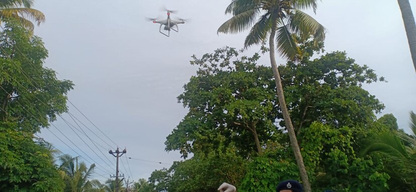  വടക്കേക്കര പഞ്ചായത്ത് വാര്‍ഡ് 15, കൊച്ചി കോര്‍പ്പറേഷന്‍ വാര്‍ഡ് 66 ഉള്‍പ്പെട്ട ദൊരൈസ്വാമി അയ്യര്‍ റോഡ് എന്നിവയാണ് പുതിയതായി പ്രഖ്യാപിച്ച മറ്റ് കണ്ടെയ്ന്‍മെന്റ് സോണുകള്‍.