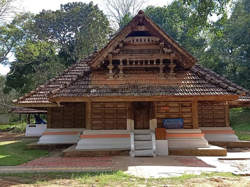  ചേടാറ്റിൻകാവ് അഥവ ജഡയറ്റ കാവ്, താഴെയങ്ങാടി പുൽപ്പള്ളി