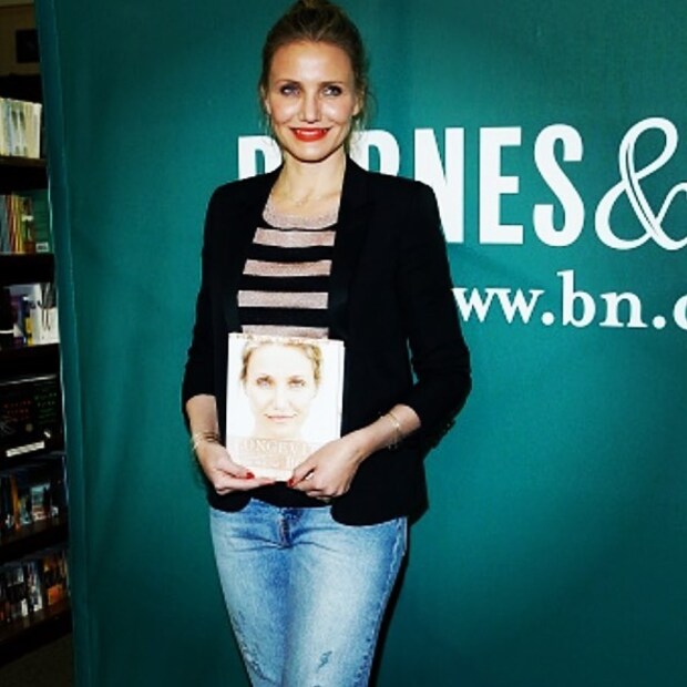  "ദ മാസ്ക്" (1994), "മൈ ഫ്രണ്ട്സ് വെഡ്ഡിംഗ്" (1997) "ദേയർ ഈസ് സംതിംഗ് എബൌട്ട് മേരി" (1998), "ചാർലീസ് എഞ്ചൽസ്" (2000), "ചാർലീസ് എഞ്ചൽസ്: ഫുൾ ത്രോട്ടിൽ" (2003), "ദ സ്വീറ്റസ്റ്റ് തിംഗ്സ്" (2002), "ഇൻ ഹെർ ഷൂസ് (2005), ദ ഹോളിഡേ (2006), വാട്ട് ഹാപ്പൻസ് ഇൻ വെഗാസ് (2008), (Image:Cameron Diaz/Instagram)