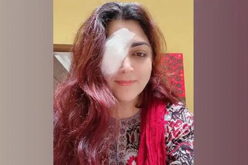 Khushbu Sundar| കണ്ണ് മൂടിക്കെട്ടി ഖുശ്ബു; ശസ്ത്രക്രിയയ്ക്ക് വിധേയയായെന്ന് താരം