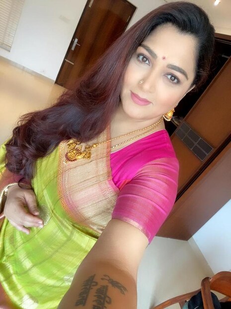Khushbu Sundar under goes surgery for her right eye and here is the details
