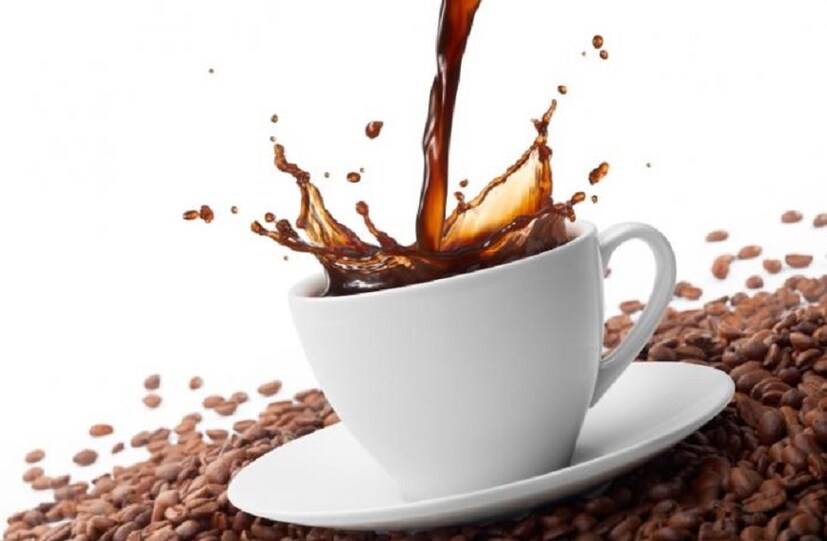  എന്നാൽ കാപ്പിക്ക് അടിമപ്പെട്ട് പോകാതെ ശ്രദ്ധിക്കണം. കഫീൻ അടങ്ങുന്ന കാപ്പിയുടെ നിത്യേനയുള്ള ഉപയോഗം നമ്മുടെ ആരോഗ്യത്തെ ദോഷകരമായി ബാധിച്ചേക്കാം. കഫീന് അളവിലധികം ശരീരത്തിലെത്തുന്നത് വിവിധ തരത്തിലുള്ള ആരോഗ്യപ്രശ്നങ്ങൾക്ക് വഴിവെക്കും.