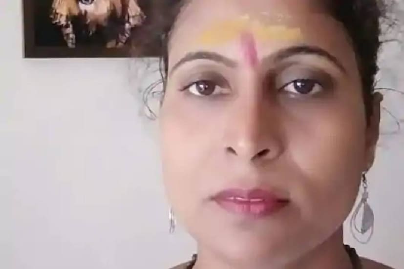  ഭോജ്പുരി നടി അനുപമ പഥകിനെ വീടിനുള്ളിൽ ആത്മഹത്യ ചെയ്ത നിലയിൽ കാണുകയായിരുന്നു. ഓഗസ്റ്റ് രണ്ടിനാണ് അനുപമയുടെ മരണം നടന്നതായി റിപ്പോർട്ട് വരുന്നത്