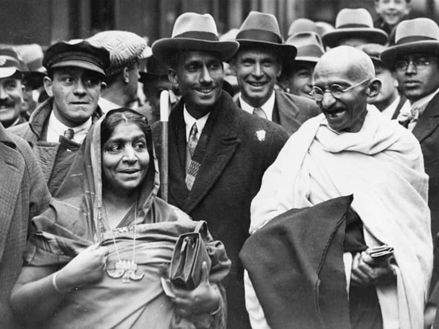 സരോജിനി നായിഡു, മഹാത്മാ ഗാന്ധി (Image: Getty Images)