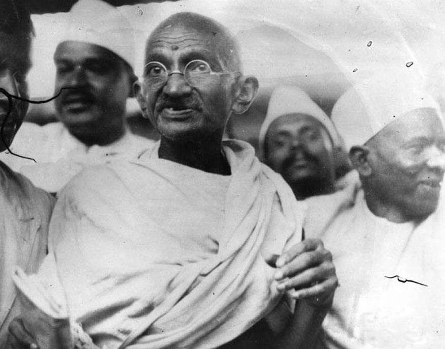 മോഹന്ദാസ് കരംചന്ദ് ഗാന്ധി: ഇന്ത്യയുടെ സ്വാതന്ത്ര്യസമര പോരാട്ടങ്ങളെ അഹിംസയുടെ മാർഗത്തിലൂടെ നയിച്ച പോരാളി. ഇന്ത്യയുടെ രാഷ്ട്രപിതാവ്. (Image: Getty Images)