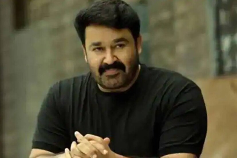  "അറുപത് വര്‍ഷങ്ങള്‍ക്ക് മുന്‍പ് തന്റെ സഹോദരിയുടെ മക്കള്‍ക്ക് പ്യാരിലാല്‍,മോഹന്‍ലാല്‍ എന്നൊക്കെ പേരിട്ടത് എന്റെ വല്യമ്മാവന്‍ ഗോപിനാഥന്‍ നായരാണ്. ജാതിപേര് വാല്‍പോലെ ചേര്‍ത്ത് കെട്ടാതെ മക്കള്‍ വിളിക്കണമെന്ന ആഗ്രഹം എന്റെ അച്ഛന്റേതായിരുന്നു...