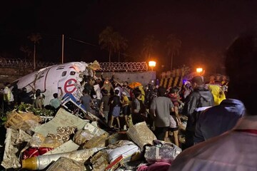 കരിപ്പൂരിൽ അപകടത്തിൽപ്പെട്ട വിമാനം മാറ്റുന്നു; 500 മീറ്റർ ദൂരത്തേക്കു മാറ്റാൻ ചെലവ് കോടികൾ