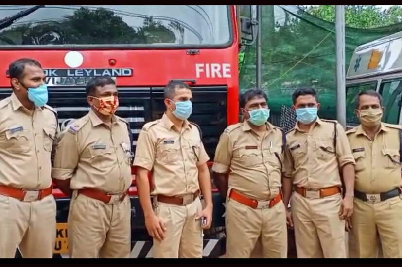  പത്തനാപുരം ഫയർ സ്റ്റേഷനിലെ ഏറ്റവും മികച്ച ജീവനക്കാരനാണ് ആശിഷെന്ന് സഹപ്രവർത്തകർ പറയുന്നു.  നാടിന്റെ ഉത്സവമാണ് ആശിഷിന്റെ വിജയമെന്ന് പ്രാദേശിക ജനപ്രതിനിധികളും പറഞ്ഞു.