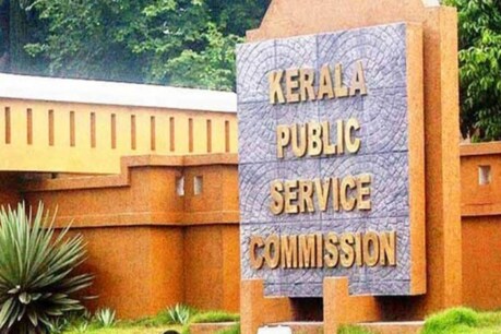 മുന്നോക്ക വിഭാഗങ്ങൾക്ക് സർക്കാർ ജോലിയിൽ സാമ്പത്തിക സംവരണം: ഗസറ്റ് വിജ്ഞാപനമിറങ്ങി മുന്നോക്ക വിഭാഗങ്ങൾക്ക് സർക്കാർ ജോലിയിൽ സാമ്പത്തിക സംവരണം: ഗസറ്റ് വിജ്ഞാപനമിറങ്ങി
