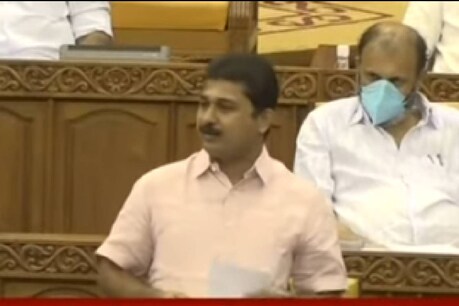 'കേരളത്തിൽ ഇടതു വിരുദ്ധ ദുഷ്ട സഖ്യം ചില മാധ്യമങ്ങളുടെ പിന്തുണയോടു കൂടി പ്രവര്ത്തിക്കുന്നു' എം സ്വരാജ് 'കേരളത്തിൽ ഇടതു വിരുദ്ധ ദുഷ്ട സഖ്യം ചില മാധ്യമങ്ങളുടെ പിന്തുണയോടു കൂടി പ്രവര്ത്തിക്കുന്നു' എം സ്വരാജ്