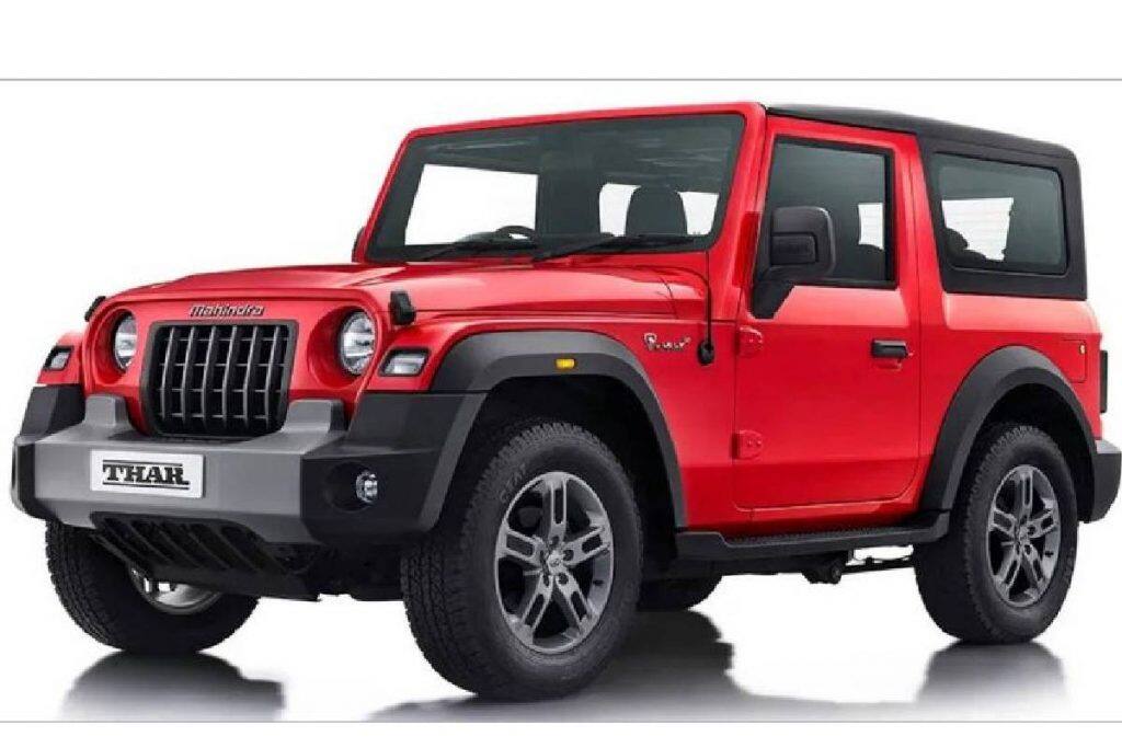  ഖ്യാതിയും മഹീന്ദ്ര ഥാറ് നേടിയിട്ടുണ്ട്. 2.0 ലിറ്റര്‍ എംസ്റ്റാലിന്‍ പെട്രോള്‍, 2.2 ലിറ്റര്‍ എംഹോക്ക് ഡീസല്‍ എന്നീ രണ്ട് എന്‍ജിനുകളിലാണ് ഥാര്‍ എത്തുന്നത്. 