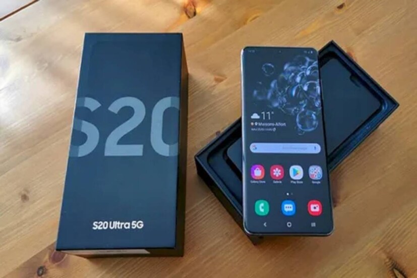  സാംസങ് ഗാലക്സി S20 Ultra 5G സ്മാര്‍ട്ട്ഫോണാണ് താരത്തിന്റെ കയ്യിലുള്ളത്. ഈ വര്‍ഷം മാര്‍ച്ചിനാണ്‌ ഫോണ്‍ വില്‍പ്പനക്കെത്തിയത്.