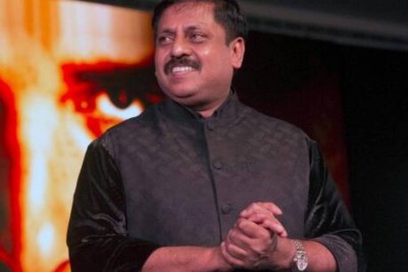 118 എ പിൻവലിക്കൽ; വീണ്ടും 'അണുകവിതയുമായി' സോഹൻ റോയ്, ആദ്യ കവിത മറഡോണയുടെ ഓർമ്മയ്ക്ക് 118 എ പിൻവലിക്കൽ; വീണ്ടും 'അണുകവിതയുമായി' സോഹൻ റോയ്, ആദ്യ കവിത മറഡോണയുടെ ഓർമ്മയ്ക്ക്