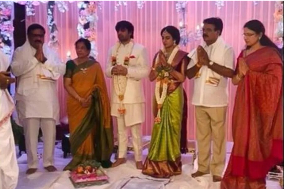  പ്രഭാസ് നായകനായ സാഹോ എന്ന ചിത്രത്തിന്റെ സംവിധായകൻ സുജീത് റെഡ്ഡിയാണ് വിവാഹിതനായത്. ഓഗസ്റ്റ് രണ്ടിനായിരുന്നു വിവാഹം.