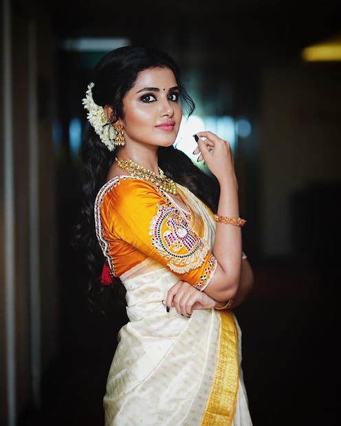  'അതുകൊണ്ടാണ് ഞാൻ എന്റെ വീടിന് പ്രേമം എന്ന് പേരിട്ടതും. ഈ കോവിഡ് പ്രശ്നങ്ങൾക്കിടയിലും സിനിമയുടെ അഞ്ചാം വാർഷികം ആളുകൾ ആഘോഷിച്ചത് വളരെ അതിശയകരമായിരുന്നു. പ്രേമത്തിന് ശേഷം ഞാൻ വ്യത്യസ്തഭാഷകളിലായി പതിമൂന്നോളം ചിത്രങ്ങൾ ചെയ്തു'- അനുപമ വ്യക്തമാക്കി.