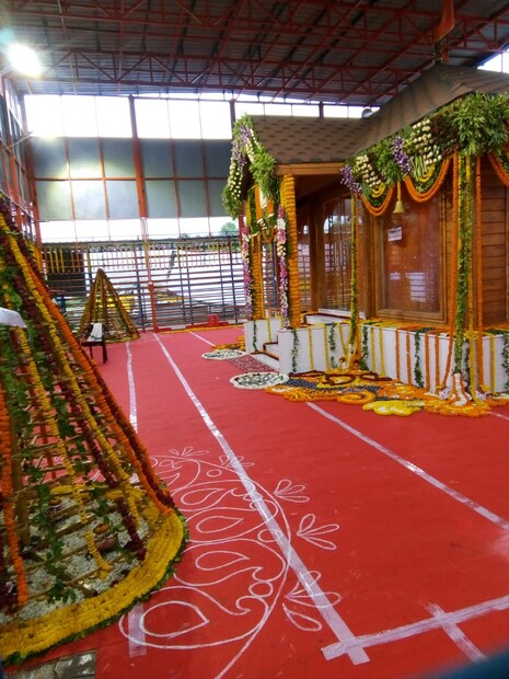  പ്രധാനമന്ത്രി ഡൽഹിയിൽ നിന്ന് അയോധ്യയിലേക്ക് പുറപ്പെട്ടു. 40 കിലോഗ്രാം തൂക്കമുള്ള വെള്ളിക്കട്ടിയാണ് ശിലാസ്ഥാപനത്തിനുപയോഗിക്കുന്നത്.