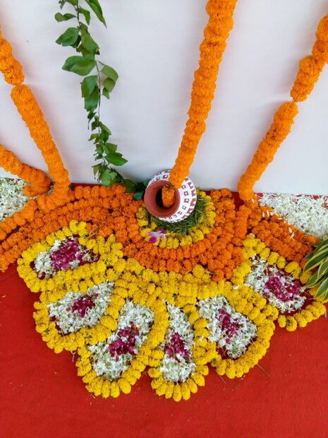  ഉച്ചയ്ക്ക് പന്ത്രണ്ടരയ്ക്കുനടക്കുന്ന ഭൂമിപൂജയിലും തുടർന്നുള്ള ശിലാസ്ഥാപനകർമത്തിലും പ്രധാനമന്ത്രി പങ്കെടുക്കും. ശിലാസ്ഥാപന കർമവും പ്രധാനമന്ത്രി നിർവഹിക്കും.