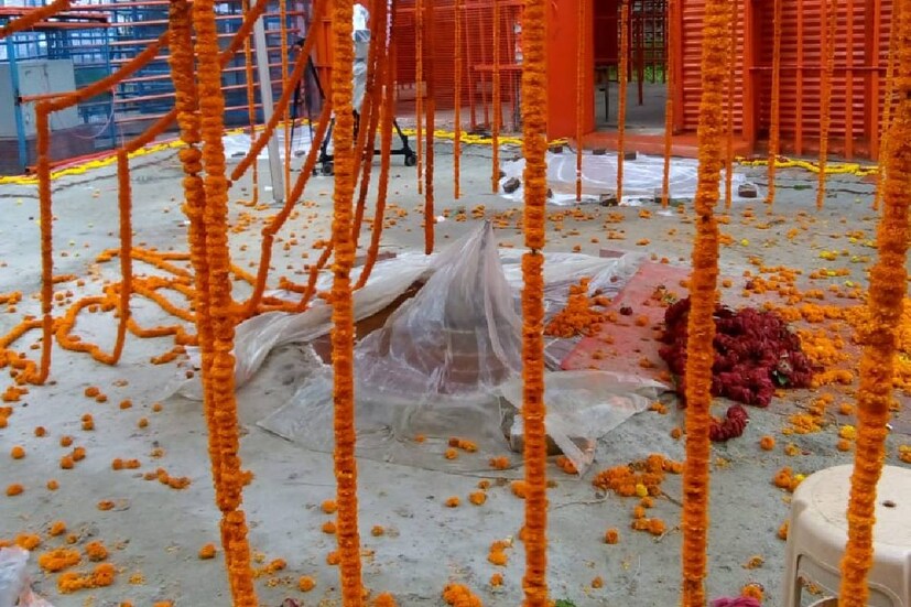 നീണ്ട കാത്തിരിപ്പിനും നീണ്ടകാലത്തെ നിയമയുദ്ധത്തിനുമൊടുവിൽ അയോധ്യയിൽ ഇന്ന് രാമക്ഷേത്രനിർമാണത്തിന് തുടക്കമാകും.  നീണ്ട കാത്തിരിപ്പിനും നീണ്ടകാലത്തെ നിയമയുദ്ധത്തിനുമൊടുവിൽ അയോധ്യയിൽ ഇന്ന് രാമക്ഷേത്രനിർമാണത്തിന് തുടക്കമാകും.