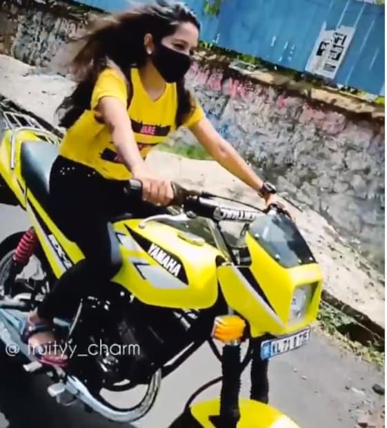  ഗിയർ ഇല്ലാത്ത ബൈക്ക് ഓടിക്കാനുള്ള ലൈസൻസ് മാത്രമാണ് പെൺകുട്ടിക്ക് ഉണ്ടായിരുന്നതെന്ന് അന്വേഷണത്തിൽ വ്യക്തമായി. ഇതിനെ തുടർന്ന് പെൺകുട്ടിയുടെ ലൈസൻസ് റദ്ദാക്കാൻ ശുപാർശ ചെയ്തിട്ടുണ്ട്.