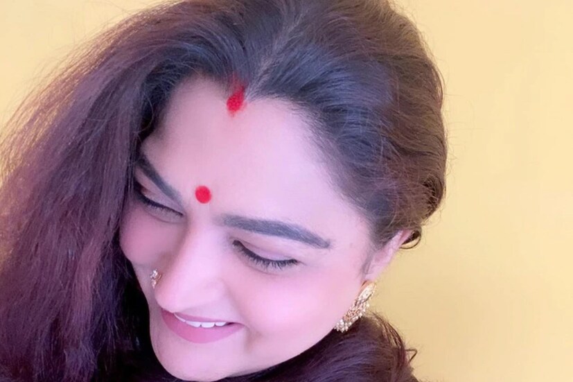  ട്വിറ്ററിലാണ് ഖുശ്ബു ഇക്കാര്യം വ്യക്തമാക്കിയിരിക്കുന്നത്. ഫോൺ നമ്പറും ഖുശ്ബു പുറത്തു വിട്ടിട്ടുണ്ട്.