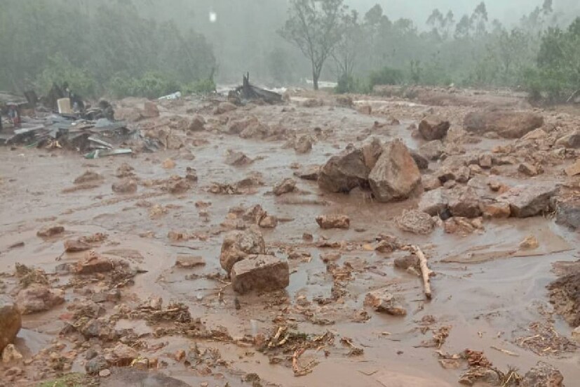 heavy rain, landslide, idukki, munnar, rajamala, tea estates, കനത്ത മഴ, മണ്ണിടിച്ചിൽ, രാജമല
