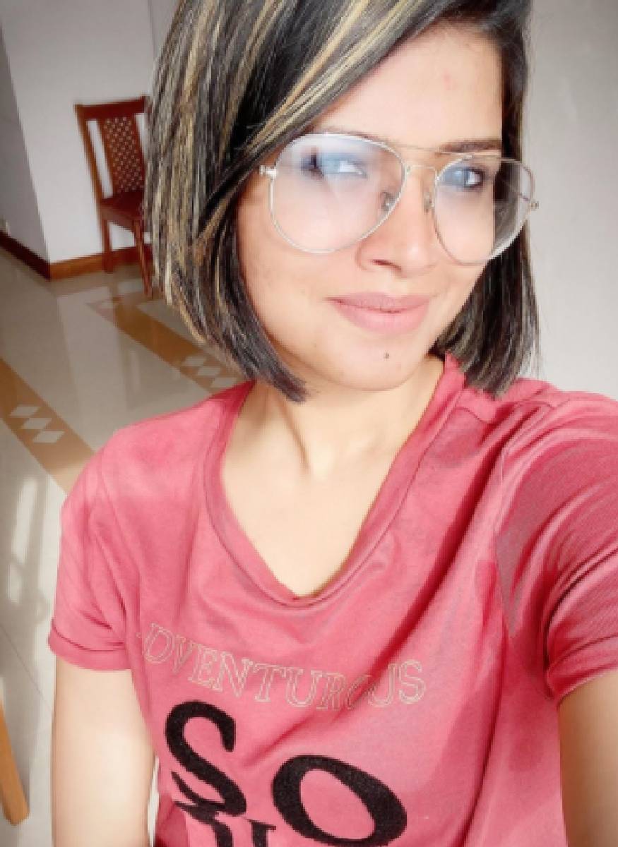 കോവിഡ് നാളുകൾ ആരംഭിച്ചതിൽ പിന്നെ അമൃതയും സഹോദരി അഭിരാമിയും സോഷ്യൽ മീഡിയയിൽ സജീവമായി തന്നെയുണ്ട് കോവിഡ് നാളുകൾ ആരംഭിച്ചതിൽ പിന്നെ അമൃതയും സഹോദരി അഭിരാമിയും സോഷ്യൽ മീഡിയയിൽ സജീവമായി തന്നെയുണ്ട്