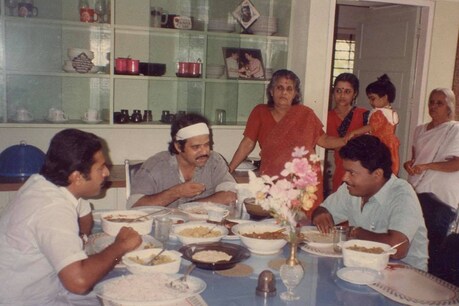 Happy Birthday Mammootty | ആദ്യമായി നേരിൽക്കാണുന്നത് മമ്മൂട്ടി അറിയാതെ; ആ 'പെണ്ണുകാണലിനെ' പറ്റി ബാലചന്ദ്ര മേനോൻ Happy Birthday Mammootty | ആദ്യമായി നേരിൽക്കാണുന്നത് മമ്മൂട്ടി അറിയാതെ; ആ 'പെണ്ണുകാണലിനെ' പറ്റി ബാലചന്ദ്ര മേനോൻ