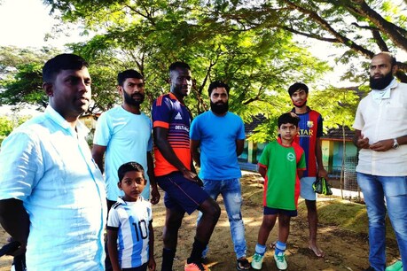 ഘാനയിൽ നിന്നും ഫുട്ബോൾ കളിയ്ക്കാൻ വന്നു; മൂസ ഇപ്പോൾ വയനാടിന്റെ സ്നേഹത്തിന്റെ ലോക്ക്ഡൗണിൽ ഘാനയിൽ നിന്നും ഫുട്ബോൾ കളിയ്ക്കാൻ വന്നു; മൂസ ഇപ്പോൾ വയനാടിന്റെ സ്നേഹത്തിന്റെ ലോക്ക്ഡൗണിൽ