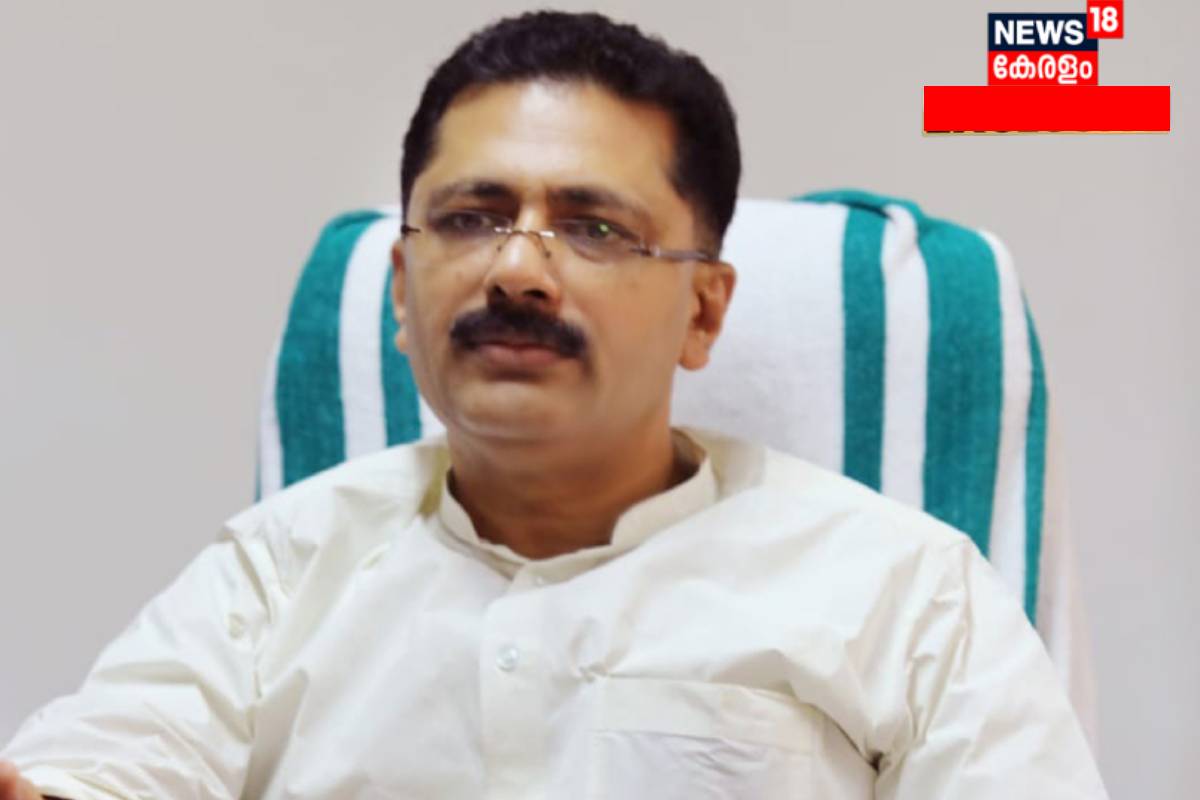 എൻഫോഴ്സ്മെന്റ് ഡയറക്ടറേറ്റിന് പിന്നാലെ എൻ ഐ എ കൂടി ചോദ്യം ചെയ്തതോടെ മന്ത്രി കെ.ടി. ജലീലിന് എതിരെ പ്രതിഷേധം ശക്തമാകുകയാണ്