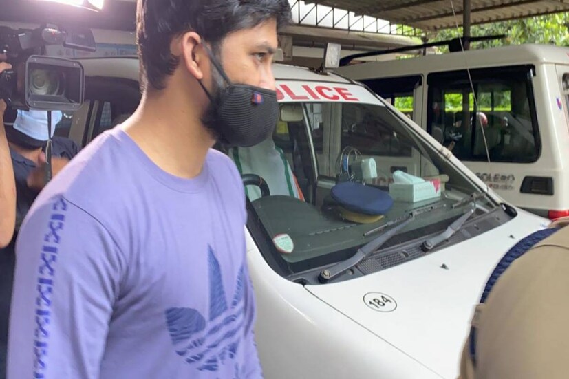  പതിനാറുകാരനെ പീഡത്തിനിരയാക്കിയ ദര്‍സ് അധ്യാപകനെ മലപ്പുറം വളാഞ്ചേരി പൊലീസ് അറസ്റ്റ് ചെയ്തു.
