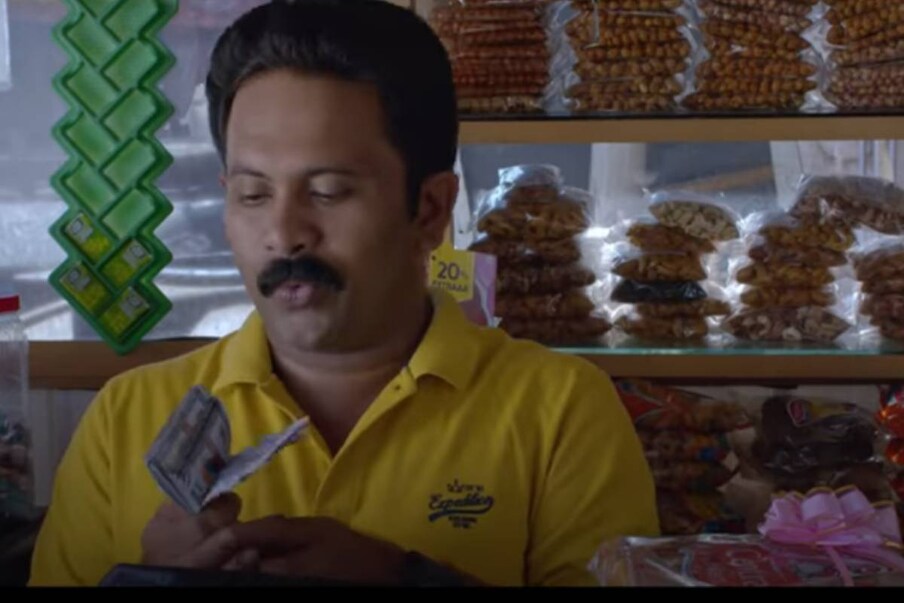  ഫെബ്രുവരി12ന് മൂന്ന് സിനിമകൾ റിലീസ് ചെയ്യും. അജു വർഗീസ് നായകനായ സാജൻ ബേക്കറി, വിനായകനും ബാലുവർഗീസും അഭിനയിക്കുന്ന ഓപ്പറേഷൻ ജാവ, അമിത് ചക്കാലയ്ക്കൽ നായകനായ യുവം എന്നിവയാണ്.