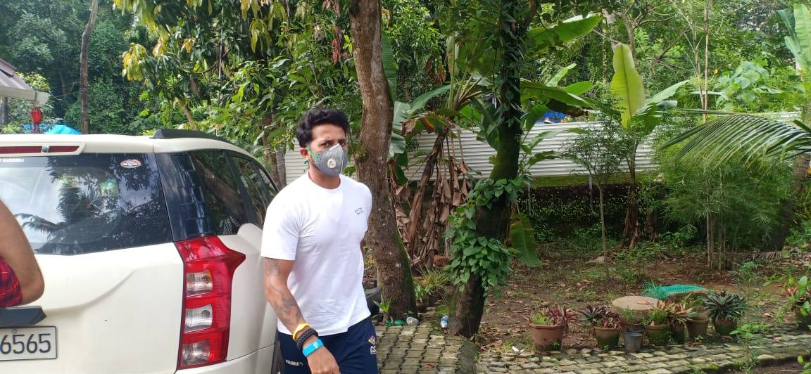 വിദേശ ലീഗിൽ കളിക്കുന്നതിനൊപ്പം രഞ്ജി ട്രോഫി അടക്കമുള്ള ആഭ്യന്തര ക്രിക്കറ്റിലും സജീവമാകുമെന്ന ശുഭപ്രതീക്ഷയുണ്ട്. വിദേശ ലീഗിൽ കളിക്കുന്നതിനൊപ്പം രഞ്ജി ട്രോഫി അടക്കമുള്ള ആഭ്യന്തര ക്രിക്കറ്റിലും സജീവമാകുമെന്ന ശുഭപ്രതീക്ഷയുണ്ട്.